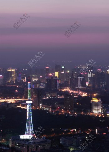 济南城市傍晚夜景鸟瞰图图片
