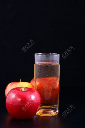 苹果与果汁图片