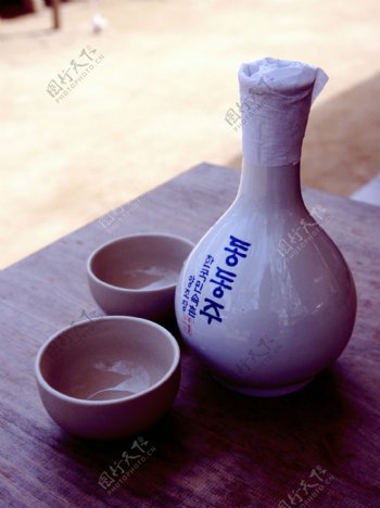 韩国传统酒壶图片