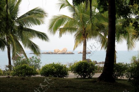 海南三亚海滩风光图片