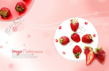 草莓海报背景素材PSD分层