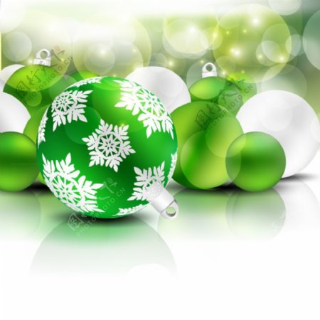 精美绿色圣诞吊球插画设计矢量