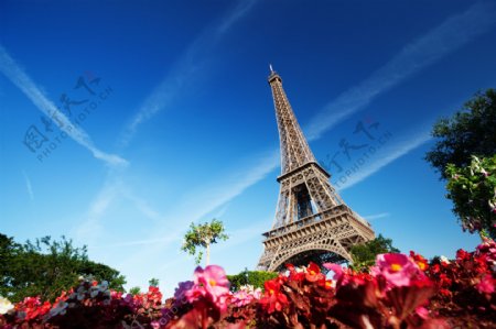 巴黎铁塔明朗高清摄影图片