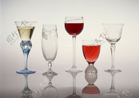 器皿酒瓶美酒杯子酒杯玻璃杯