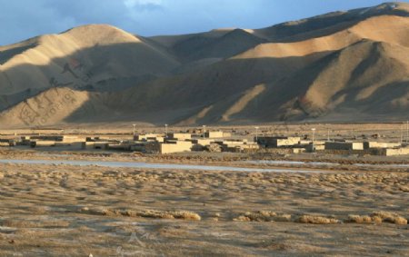 柯尔克孜族村庄图片