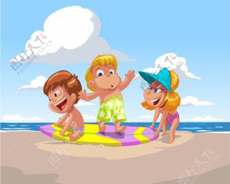 沙滩上的孩子图片