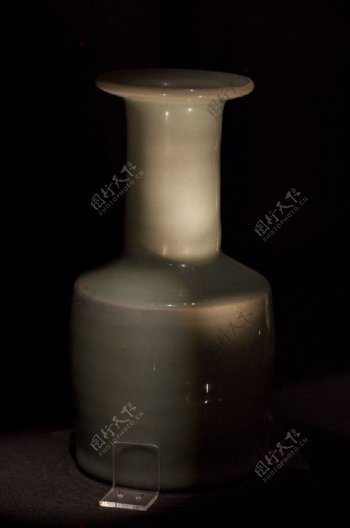 龙泉窑青釉盘口瓶图片