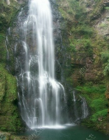 井冈山如丝般的瀑布图片