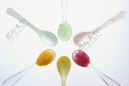 彩色冰淇林小勺子图片