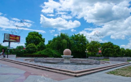 广丰县月兔广场喷泉图片