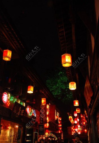 成都宽窄巷子夜景风光图片