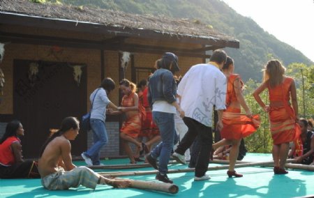 竹竿舞蹈图片