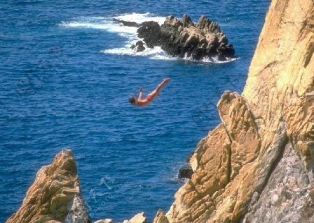 墨西哥阿卡普尔科悬崖跳水图片
