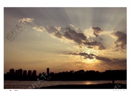 宁湖夕阳图片