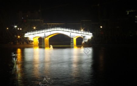 夜拍桥图片