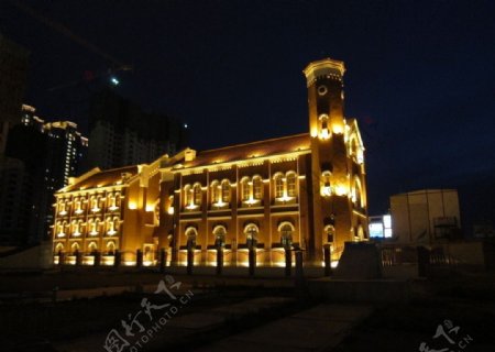 意式建筑夜景图片