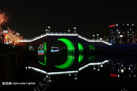 苏州李公堤夜景图片