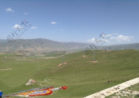 车上远拍西藏景色图片