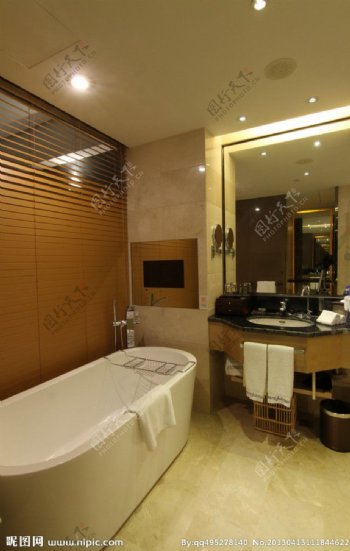 宾馆豪华洗浴间图片