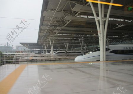 虹桥火车站图片