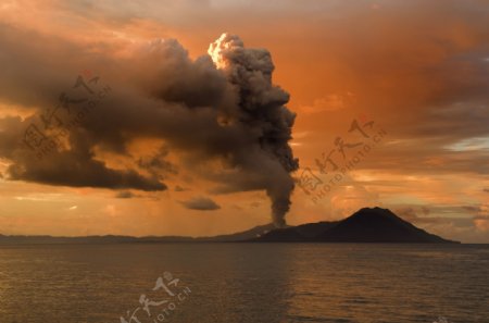 塔乌鲁火山图片