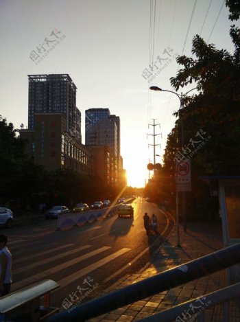 都市夕阳图片