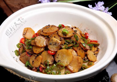 砂锅焗土豆片图片