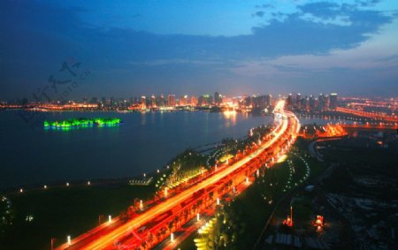 金鸡湖大桥夜景图片