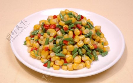 山蕨菜拌玉米图片