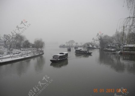 南湖雪景图片