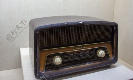 老收音机图片