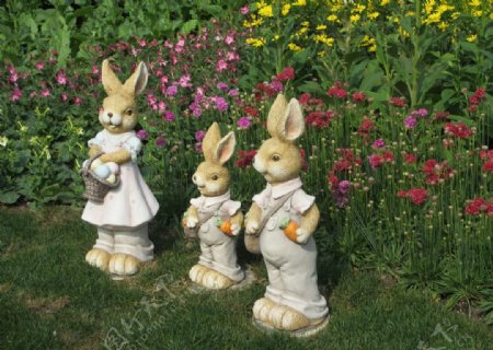 雕塑兔子图片