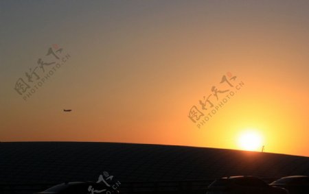 首都机场日落图片