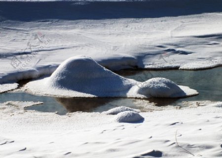 冰雪小景图片