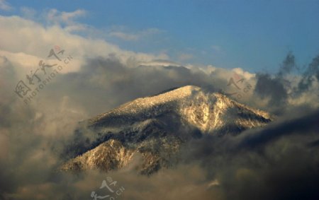 神山圣峰图片