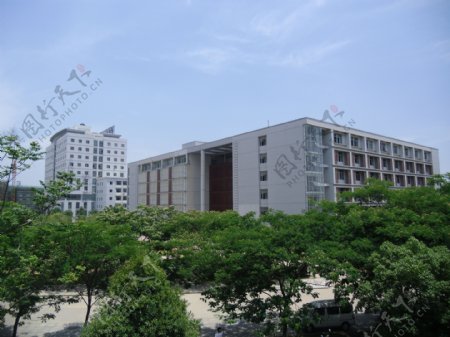 东华理工大学第三教学楼图片