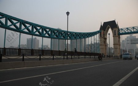 汉街桥梁图片