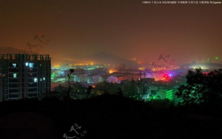 深圳工业区午夜山水图片