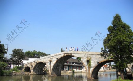 水乡石桥图片