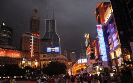 上海南京路夜晚商业图片