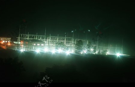 电厂夜景图片
