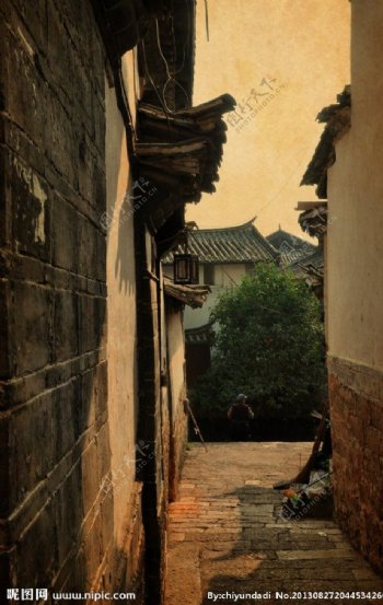 丽江古镇的巷道图片