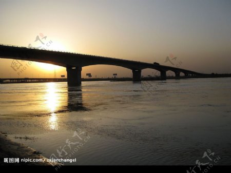 黄河大桥日落风景图片