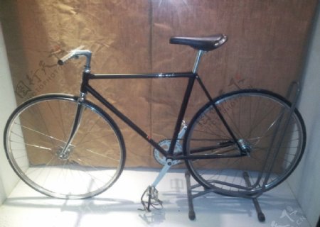 红专厂自行车艺术品图片