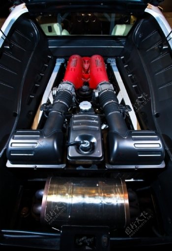 法拉利F430Spider引擎图片