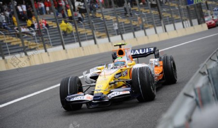 08年F1巴西站雷诺图片