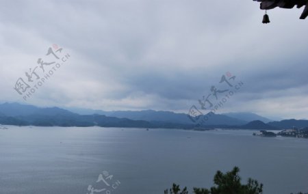 阴云千岛湖图片