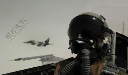美国战斗机飞行员图片