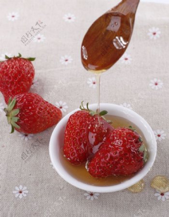 蜂蜜草莓图片