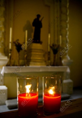 澳门玫瑰堂内蜡烛图片